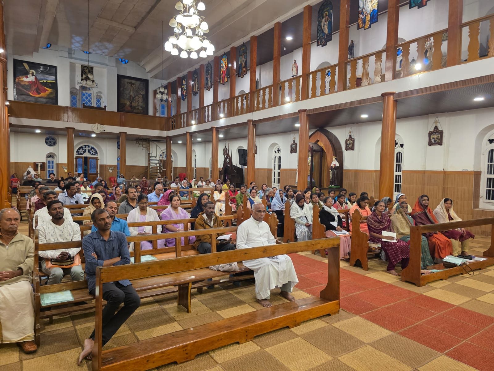 The congregation gathered in the pews at the Unbound Freedom in Christ Conference, Mount Carmel Basilica, Munnar, October 2026